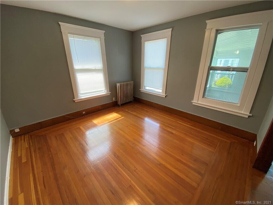 199 Maple St-Unit -2nd Floor in New Haven, CT - Building Photo