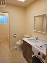 3 Sheldonbury Crescent in Toronto, ON - Building Photo - Building Photo