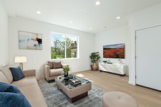438 W Susquehanna Ave, Unit 2 in Philadelphia, PA - Building Photo - Building Photo