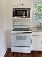 596 Portland St in Rochester, NH - Building Photo - Building Photo