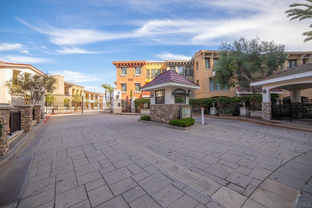 1020 Genter St in San Diego, CA - Building Photo