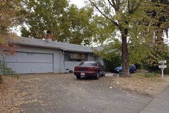 3020-3026 Marysville Blvd in Sacramento, CA - Building Photo - Building Photo