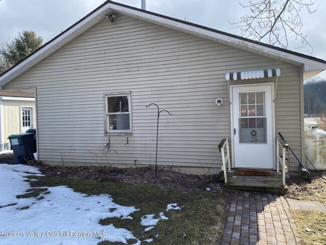 540 Lakeview Terrace in Kingston, NY - Building Photo - Building Photo