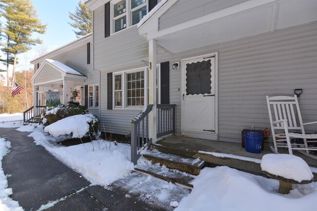 property at 3 Holly Ln