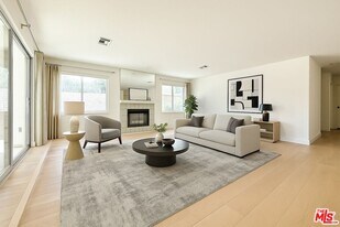 27205 Avenida Quintana in Cathedral City, CA - Building Photo