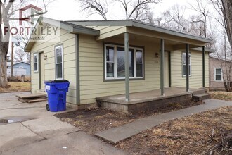 1220 W 19th St in Junction City, KS - Building Photo - Building Photo