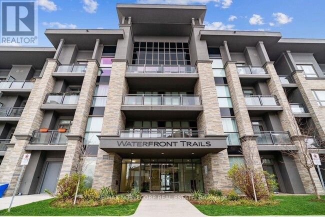 35-135 Southshore Cres