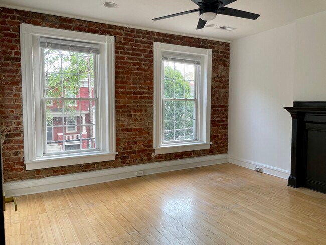 140 W Clay St in Richmond, VA - Building Photo - Building Photo