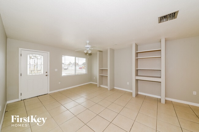 3631 Harbor Blvd in Port Charlotte, FL - Building Photo - Building Photo