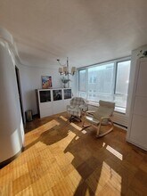 65 Babcock St, Unit 2 in Brookline, MA - Foto de edificio - Building Photo