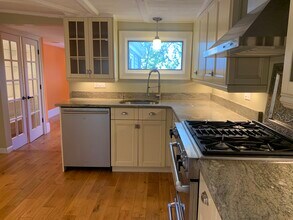 10 Salem Street Ave, Unit #2 in Boston, MA - Building Photo - Building Photo