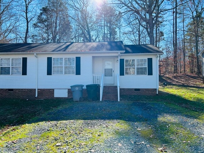property at 304 Poplar St