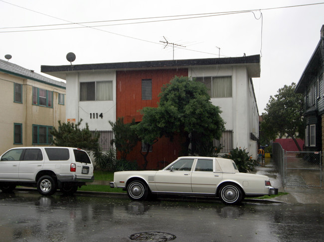 1114 W 18th St in Los Angeles, CA - Foto de edificio - Building Photo