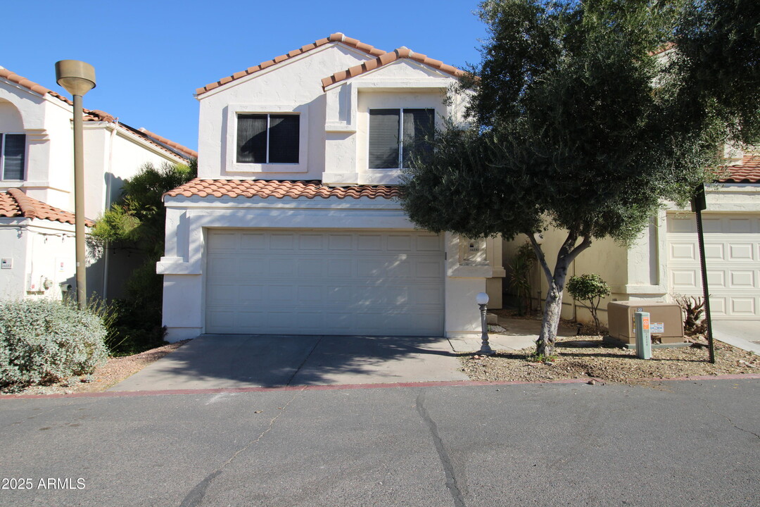 14251 N 23rd St in Phoenix, AZ - Building Photo