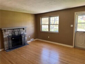 2251 Montgomery Rd in Sewickley, PA - Building Photo - Building Photo