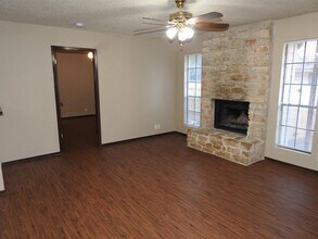 12402 Deer Falls Dr in Austin, TX - Building Photo - Building Photo