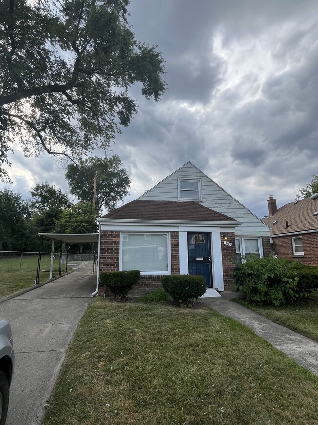 property at 9599 Sussex St