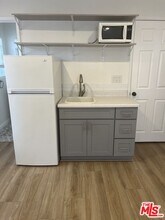 217 S Tower Dr in Beverly Hills, CA - Building Photo - Building Photo