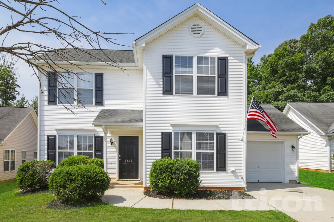 3617 Sherbourne Ln in Greensboro, NC - Foto de edificio