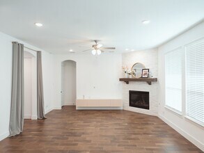 4104 Willow Grove Ave in Denton, TX - Building Photo - Building Photo