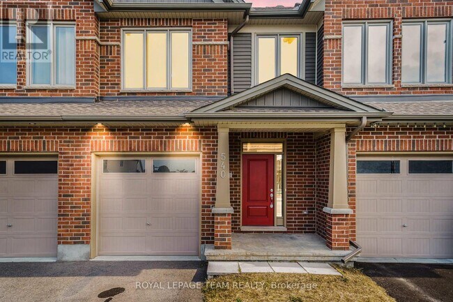 540 Edenwylde Dr in Ottawa, ON - Building Photo - Building Photo