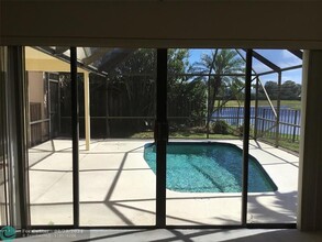 13290 St Tropez Cir in Palm Beach Gardens, FL - Building Photo - Building Photo