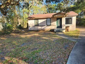 1422 Tampa Dr in Mobile, AL - Building Photo