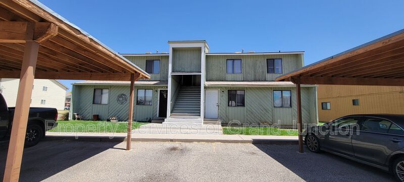 1102 E Carolina Ave in Fruita, CO - Building Photo