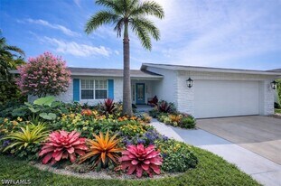 1220 Westlake Blvd in Naples, FL - Building Photo