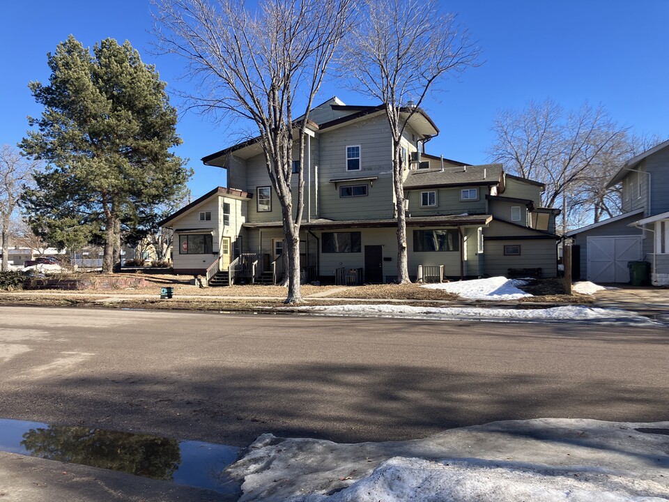 218 W 22nd St in Kearney, NE - Building Photo