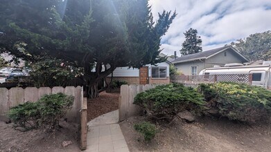 1201 David Ave in Pacific Grove, CA - Building Photo - Building Photo