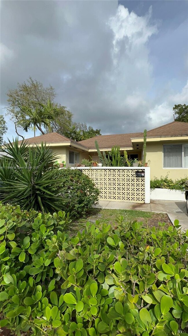 431 NE 75th St in Miami, FL - Building Photo - Building Photo