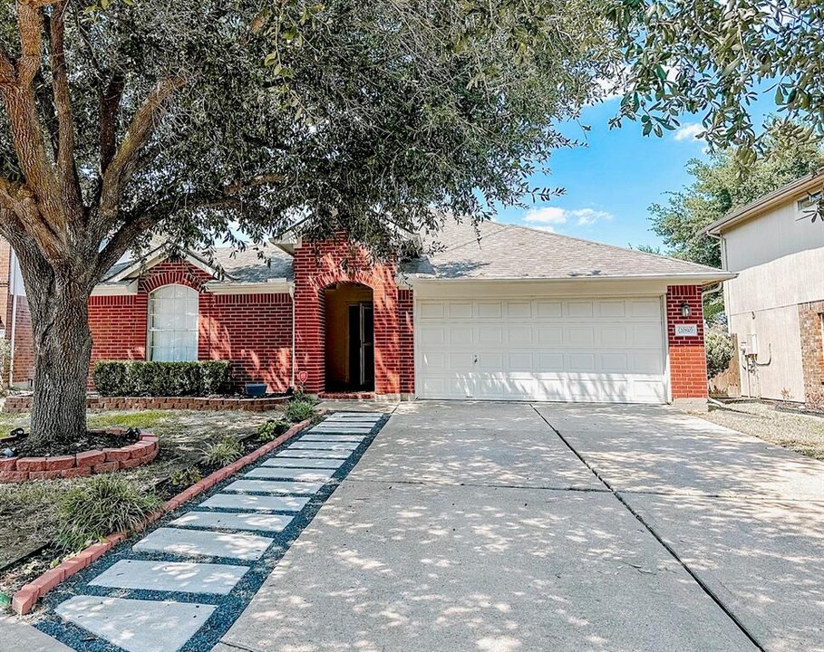 20810 Camphor Tree Dr in Katy, TX - Building Photo