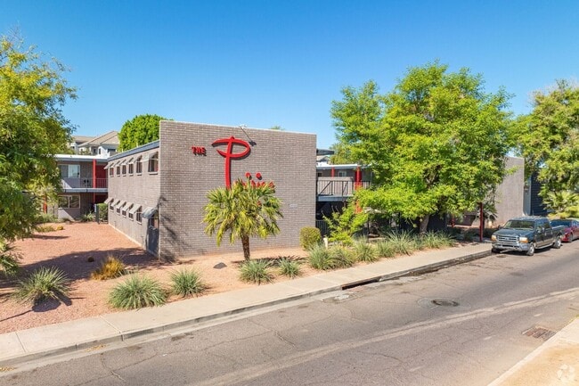 6502 N 17th Ave in Phoenix, AZ - Foto de edificio - Building Photo
