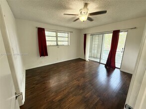 5160 SW 40th Ave in Fort Lauderdale, FL - Building Photo - Building Photo