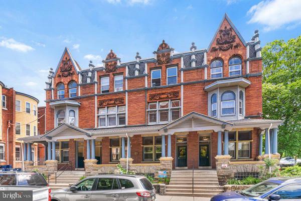 property at 219 N 35th St