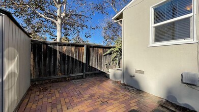 125 Casa St in San Luis Obispo, CA - Building Photo - Building Photo