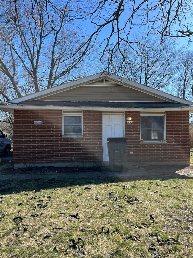 property at 2062 Hickorydale Dr