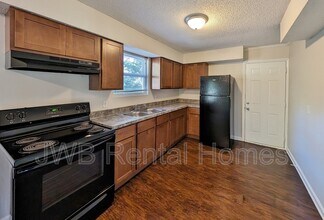 3025 Armstrong St in Jacksonville, FL - Building Photo - Building Photo