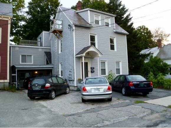20 Pleasant Street, Unit 3rd Floor in Ludlow, VT - Building Photo