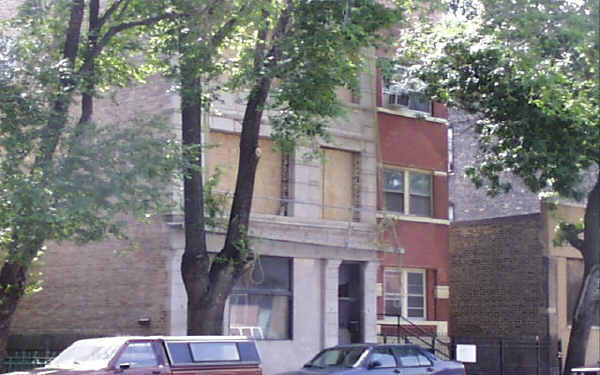 823 N Damen Ave in Chicago, IL - Building Photo - Building Photo