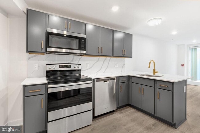 property at 2046 E Lehigh Ave