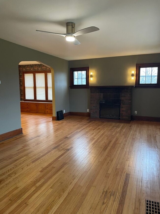 property at 2852 W Waters Rd