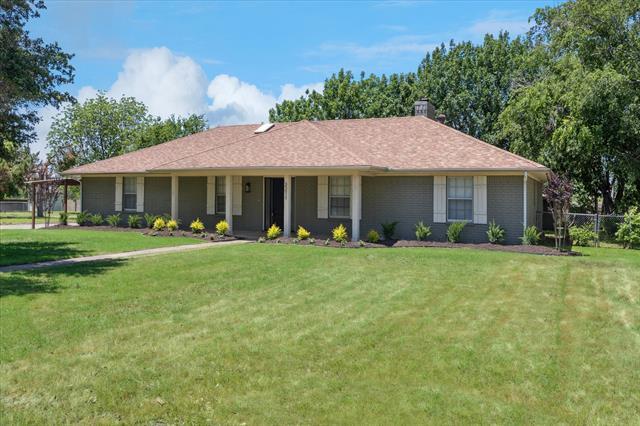 3211 Darby Ln in Denton, TX - Building Photo - Building Photo