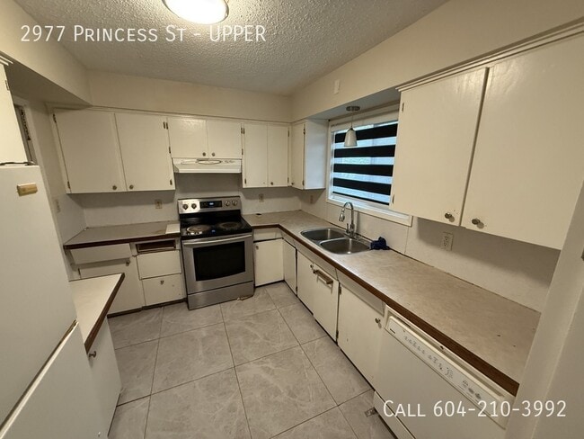 2977 Princess St in Abbotsford, BC - Building Photo - Building Photo