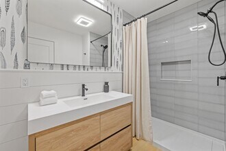 70 Greystone Ln in Newbury, NH - Building Photo - Building Photo