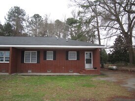 3922 E Ash St, Unit 3922 in Goldsboro, NC - Building Photo