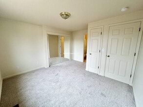 925 Opalite Dr in Carson City, NV - Building Photo - Building Photo
