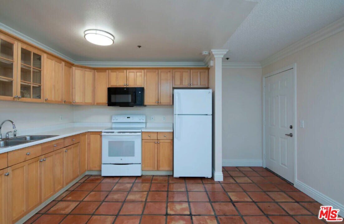 227 16th St in San Diego, CA - Building Photo