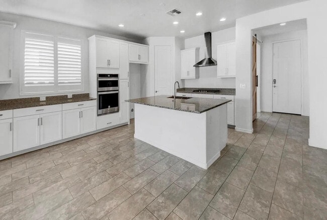 property at 6418 W Mark Ln